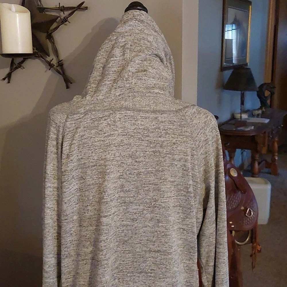 Pullover - Picture 2 of 3